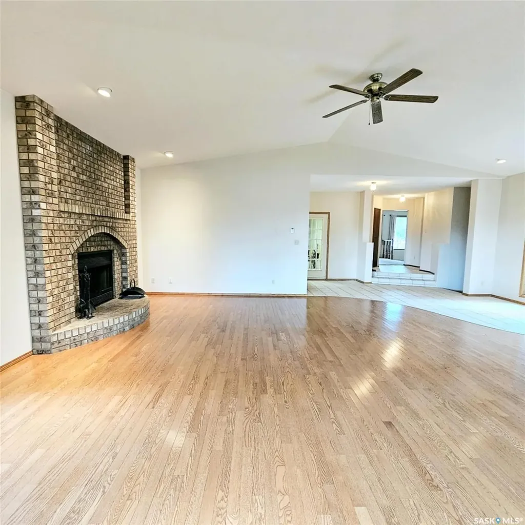 515 Grant Bay Esterhazy SK S0A 0X0