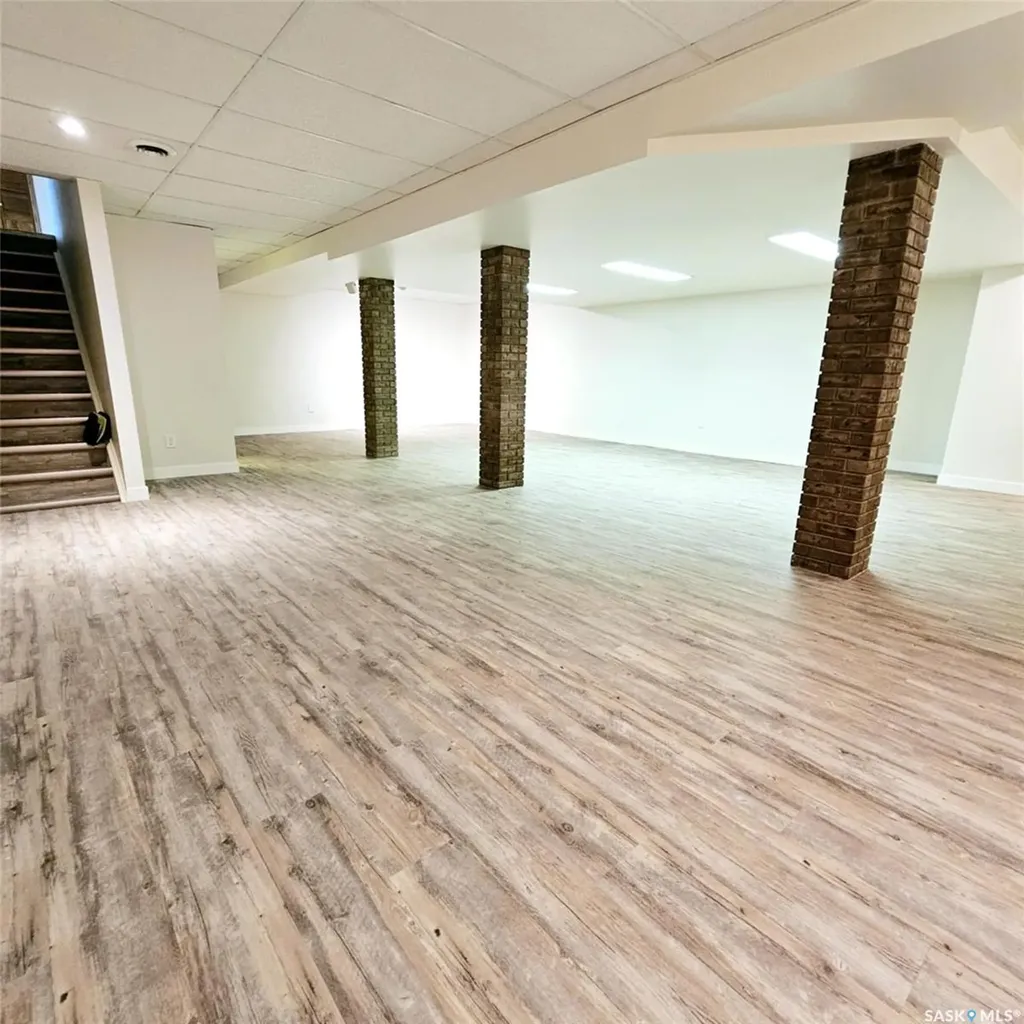 515 Grant Bay Esterhazy SK S0A 0X0