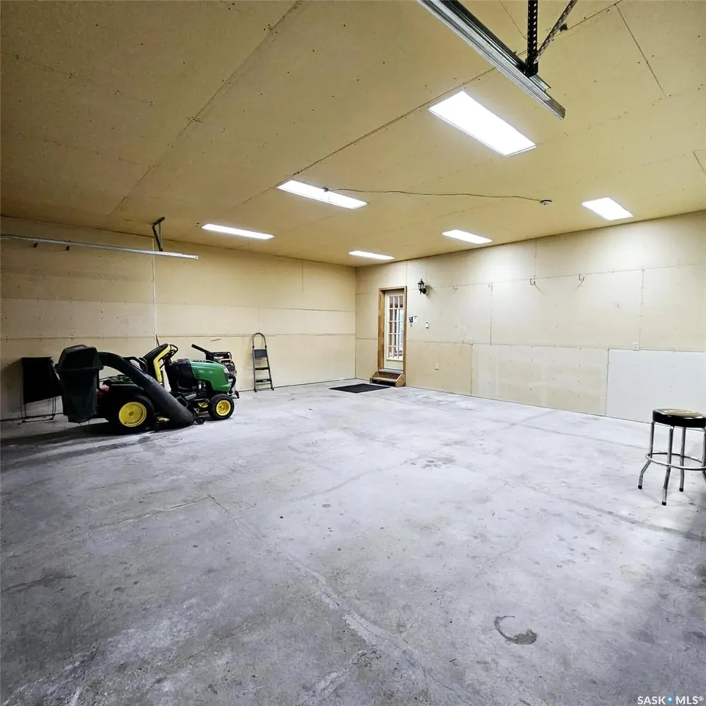 515 Grant Bay Esterhazy SK S0A 0X0