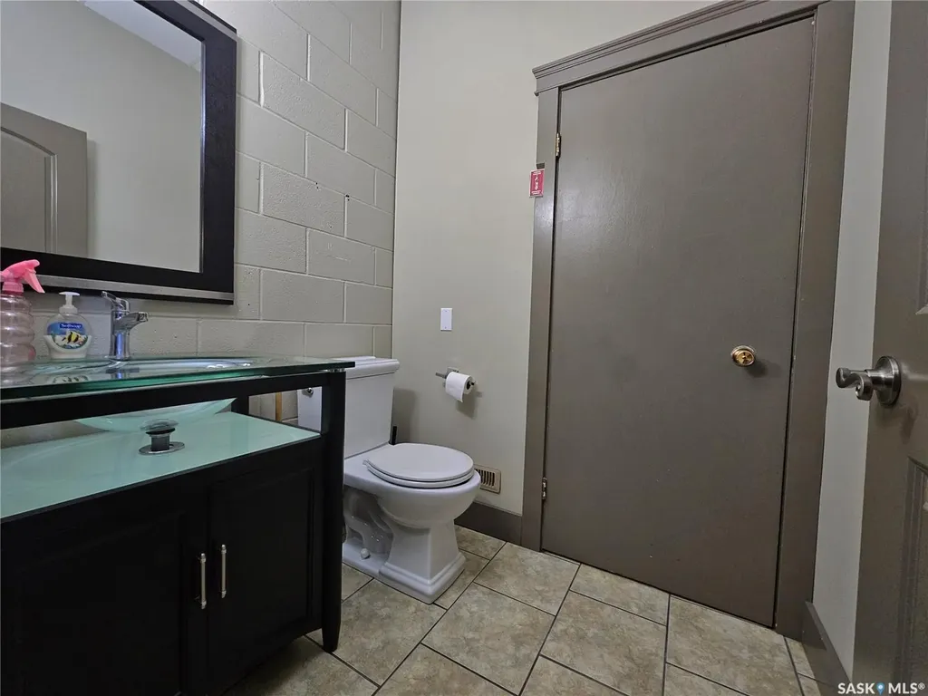 1371B 100th Street North Battleford SK S9A 0V9