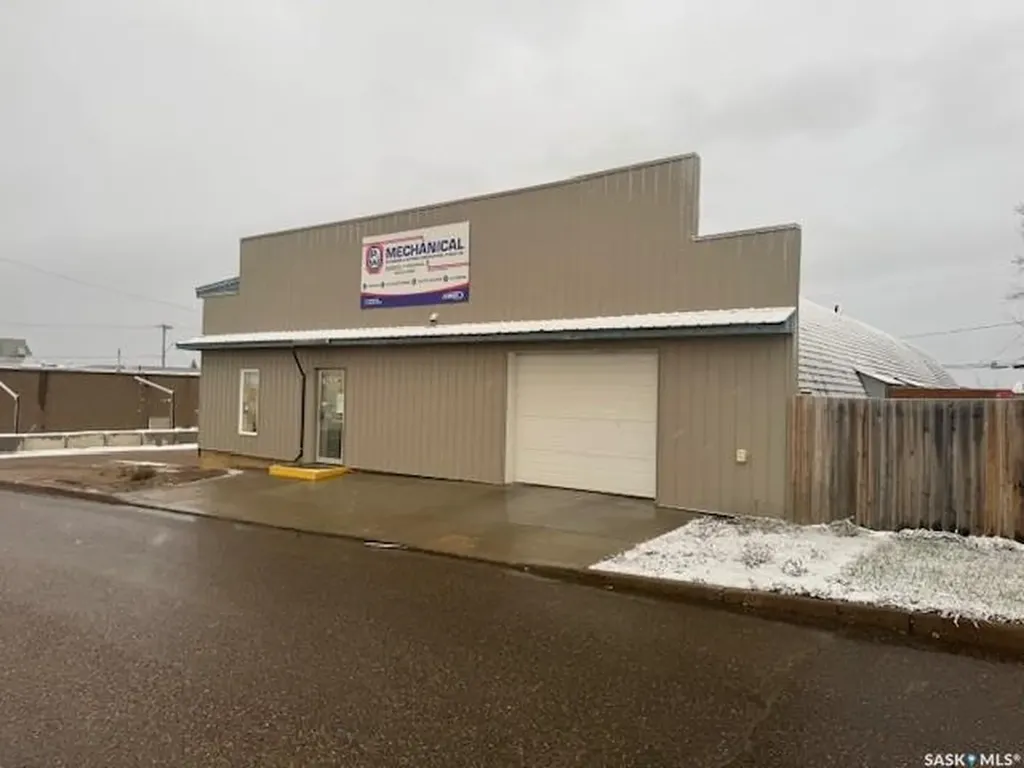 781 106th Street North Battleford SK S9A 1V9