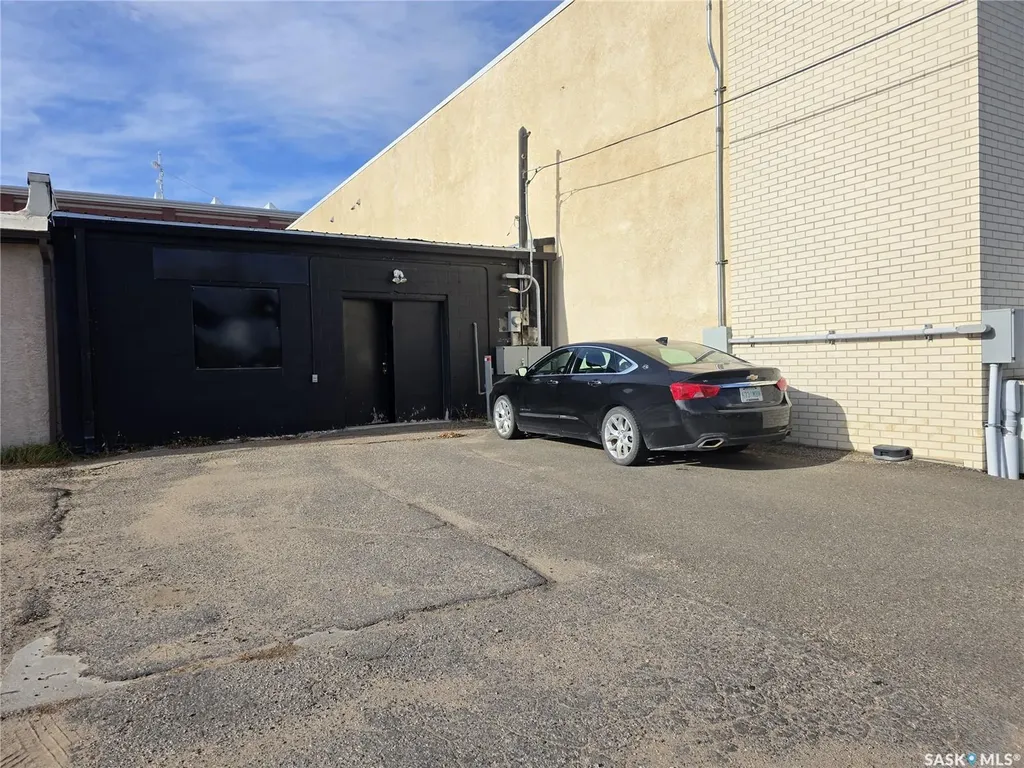 163 1st Avenue NE Swift Current SK S9H 2B1