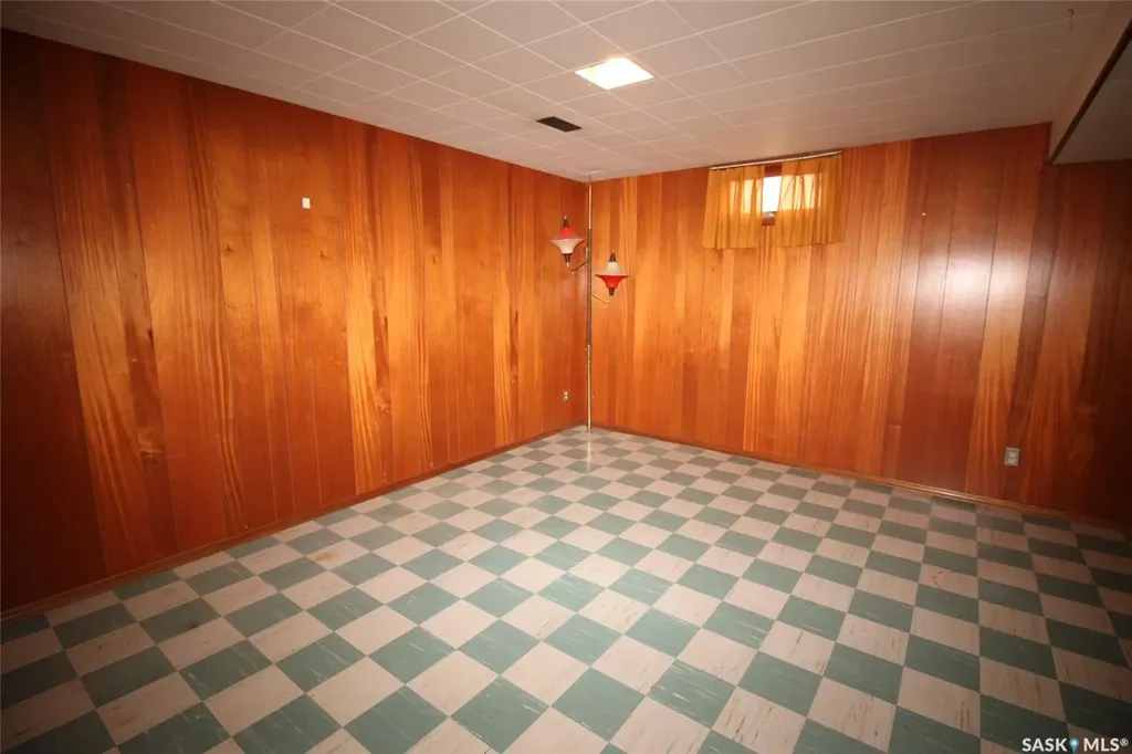 175 6th Avenue W Shaunavon SK S0N 2M0
