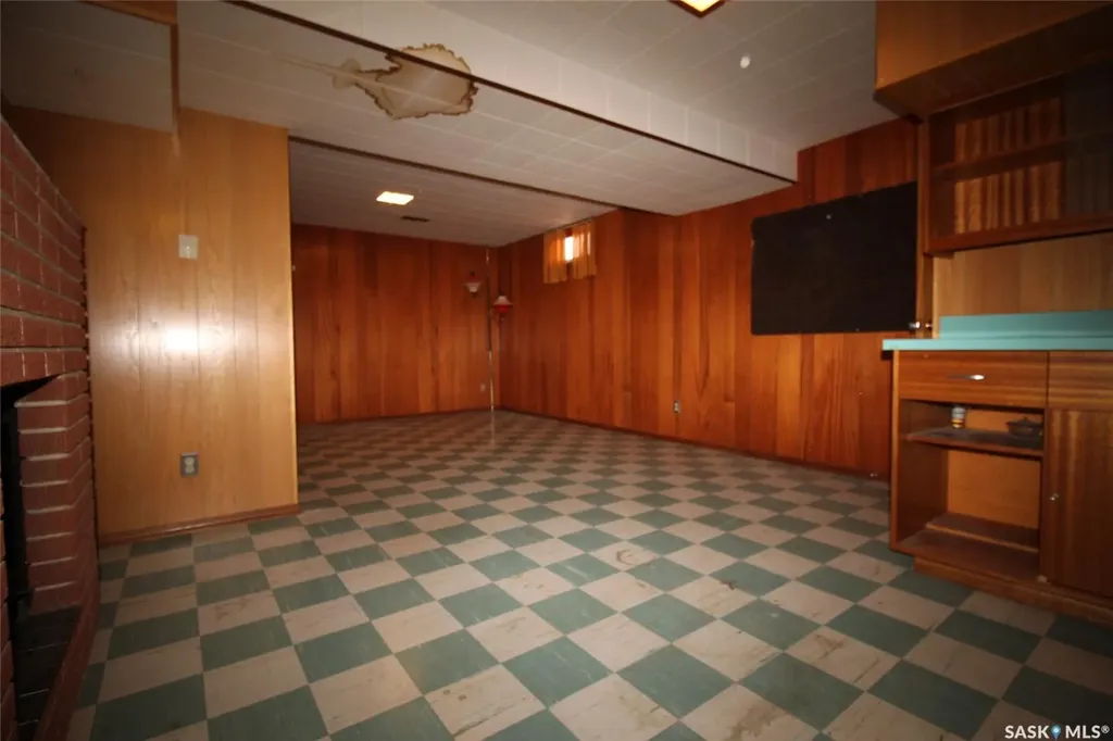 175 6th Avenue W Shaunavon SK S0N 2M0