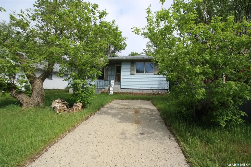 175 6th Avenue W Shaunavon SK S0N 2M0