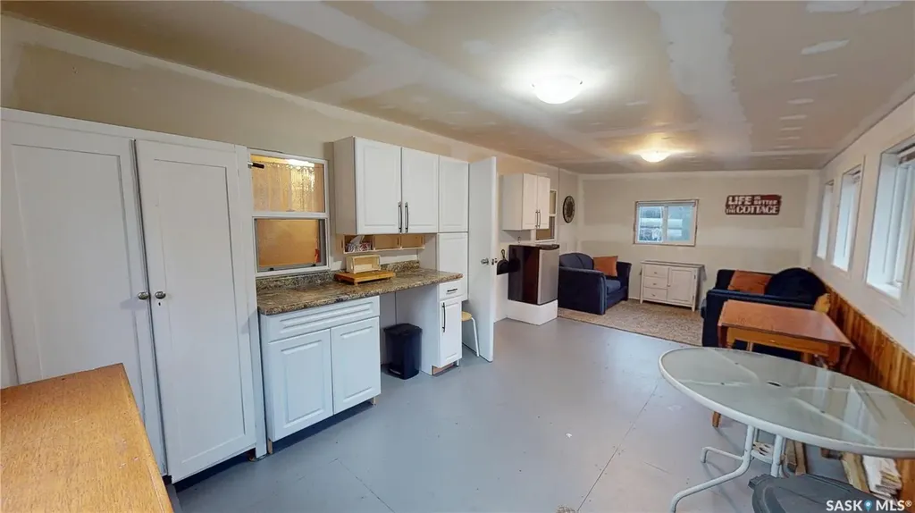 910 17th Avenue White Bear Ir 70 SK S0C 2S0