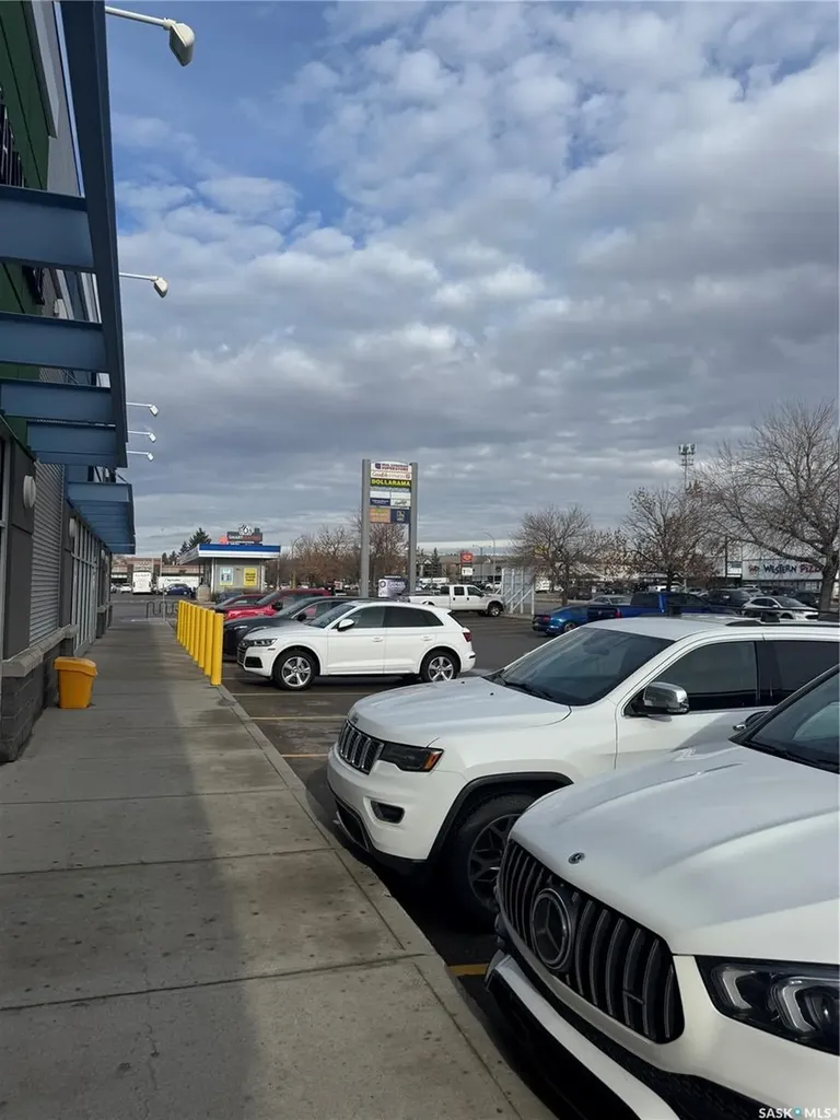 3806 Albert Street Regina SK S4S 3R2