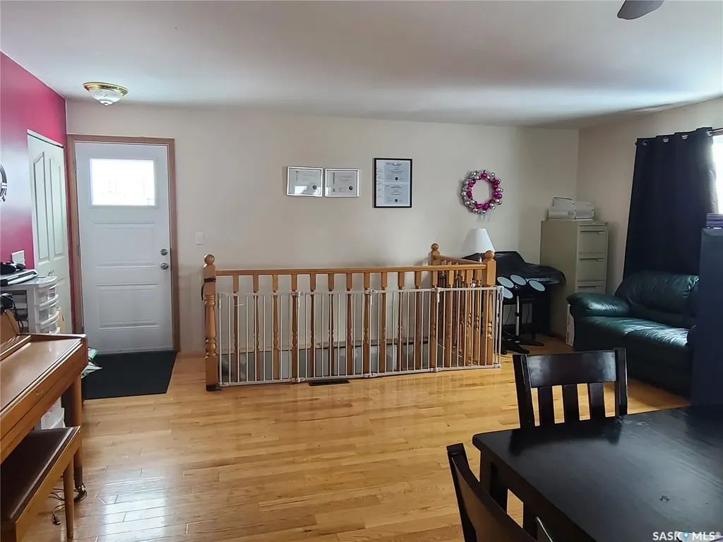 46 Newcombe Street Manor SK S0C 1R0
