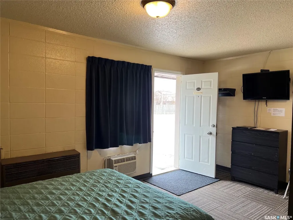 412 9th Street W Meadow Lake SK S9X 1S7