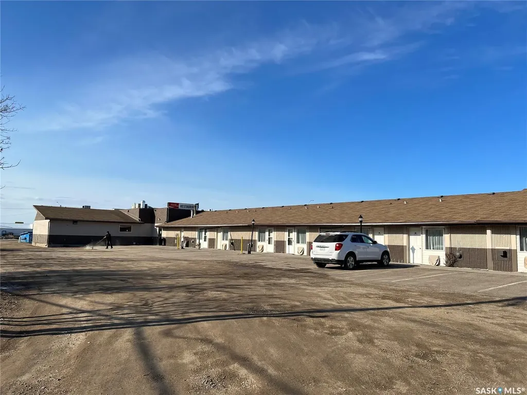 412 9th Street W Meadow Lake SK S9X 1S7