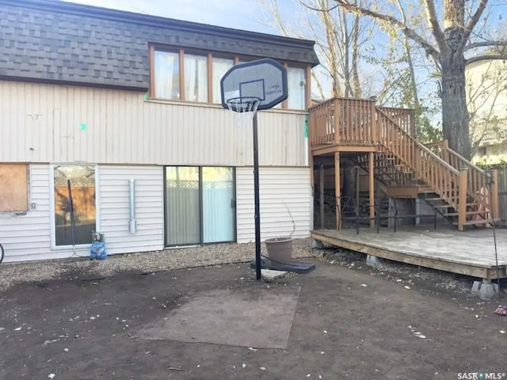 101 28th Street Battleford SK S0M 0E0