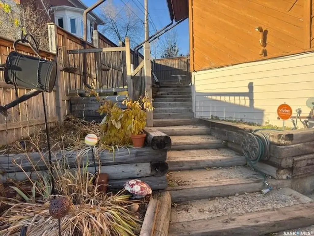 101 28th Street Battleford SK S0M 0E0