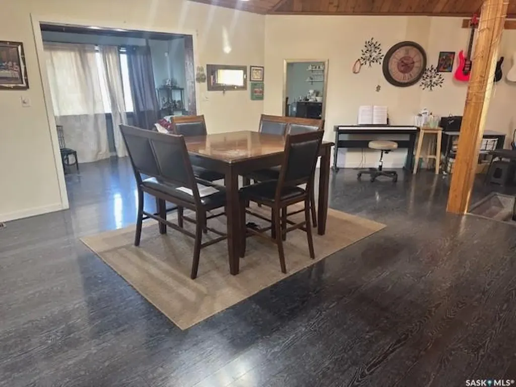 101 28th Street Battleford SK S0M 0E0