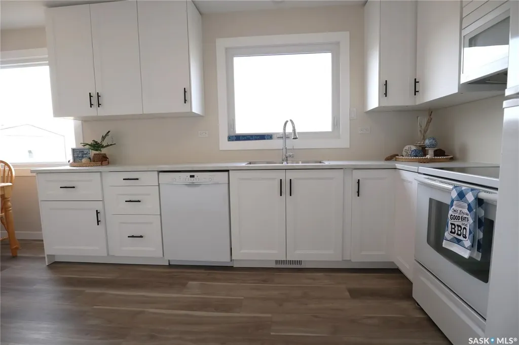 17 Larocque Drive Katepwa Beach SK S0G 2Y0