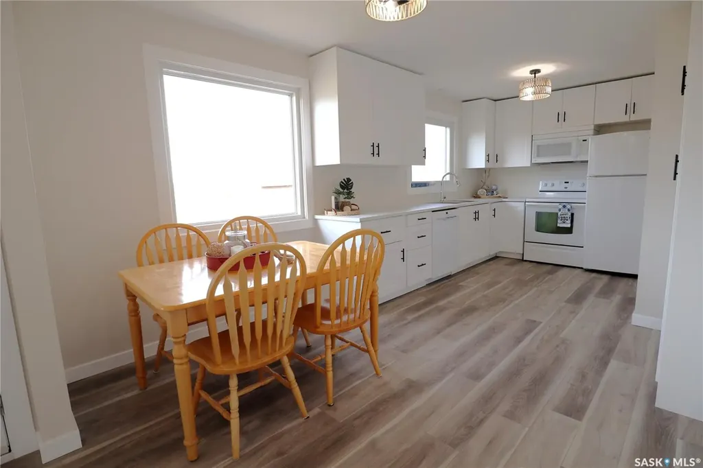 17 Larocque Drive Katepwa Beach SK S0G 2Y0