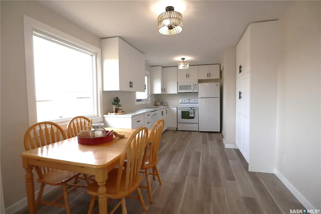 17 Larocque Drive Katepwa Beach SK S0G 2Y0