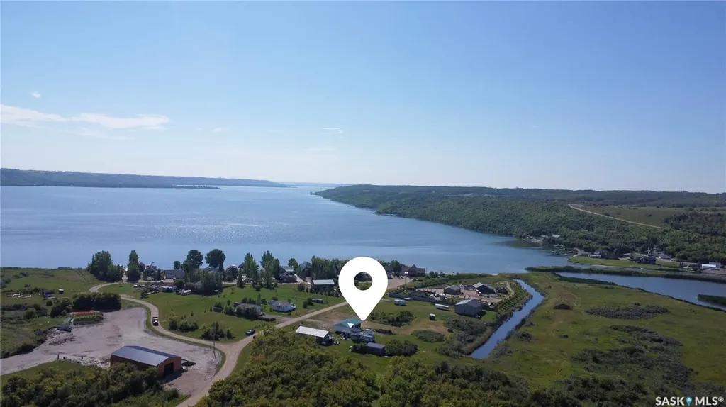 17 Larocque Drive Katepwa Beach SK S0G 2Y0