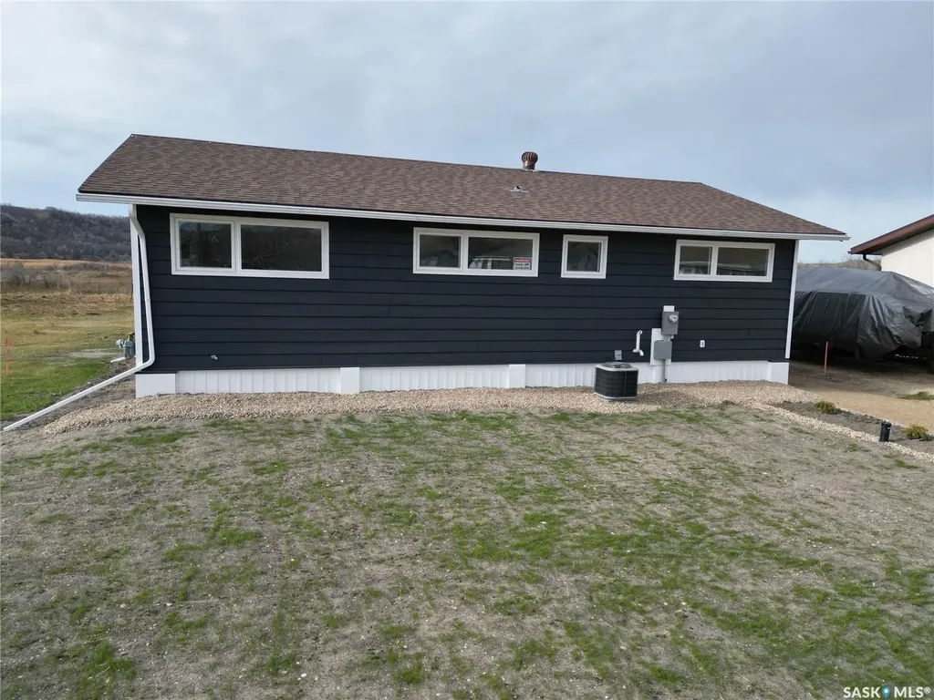 17 Larocque Drive Katepwa Beach SK S0G 2Y0