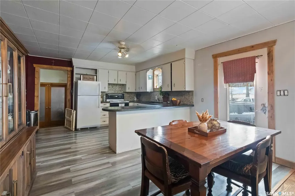 NW27 -45-6 W 3rd 40 Highway Blaine Lake SK S0J 1R0