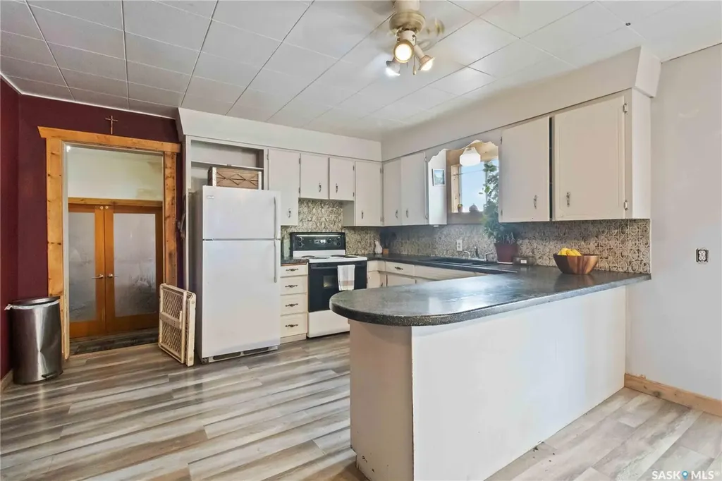 NW27 -45-6 W 3rd 40 Highway Blaine Lake SK S0J 1R0