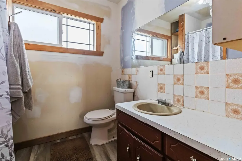 NW27 -45-6 W 3rd 40 Highway Blaine Lake SK S0J 1R0