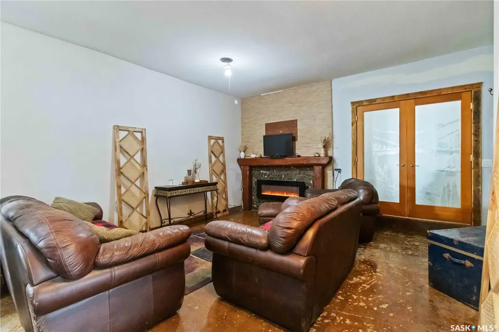 NW27 -45-6 W 3rd 40 Highway Blaine Lake SK S0J 1R0