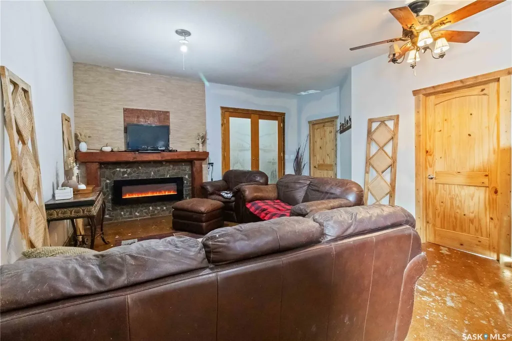 NW27 -45-6 W 3rd 40 Highway Blaine Lake SK S0J 1R0