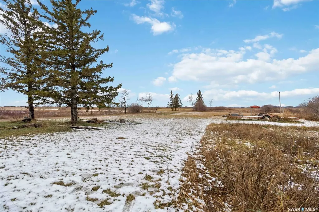 NW27 -45-6 W 3rd 40 Highway Blaine Lake SK S0J 1R0