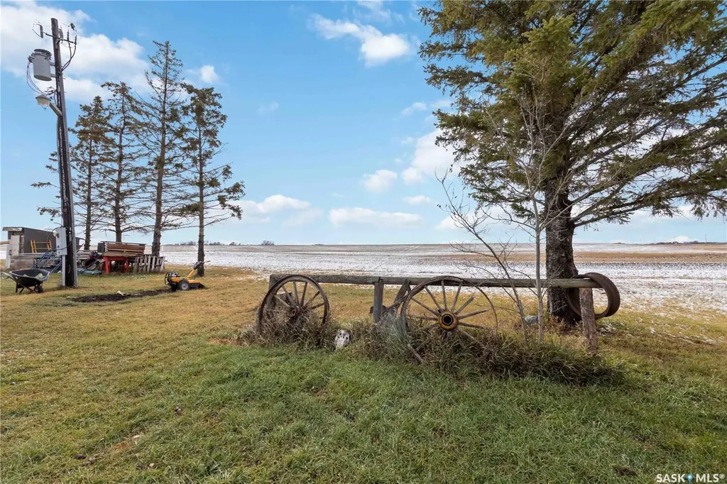 NW27 -45-6 W 3rd 40 Highway Blaine Lake SK S0J 1R0