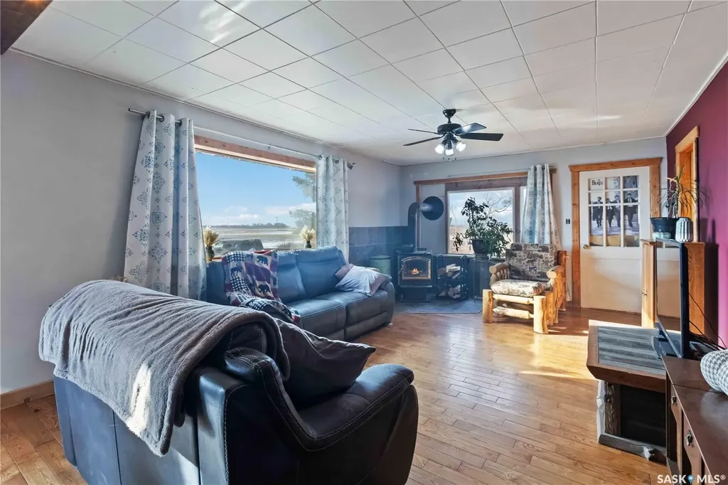 NW27 -45-6 W 3rd 40 Highway Blaine Lake SK S0J 1R0