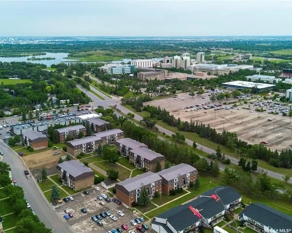 47 Centennial Street Regina SK S4S 6P8