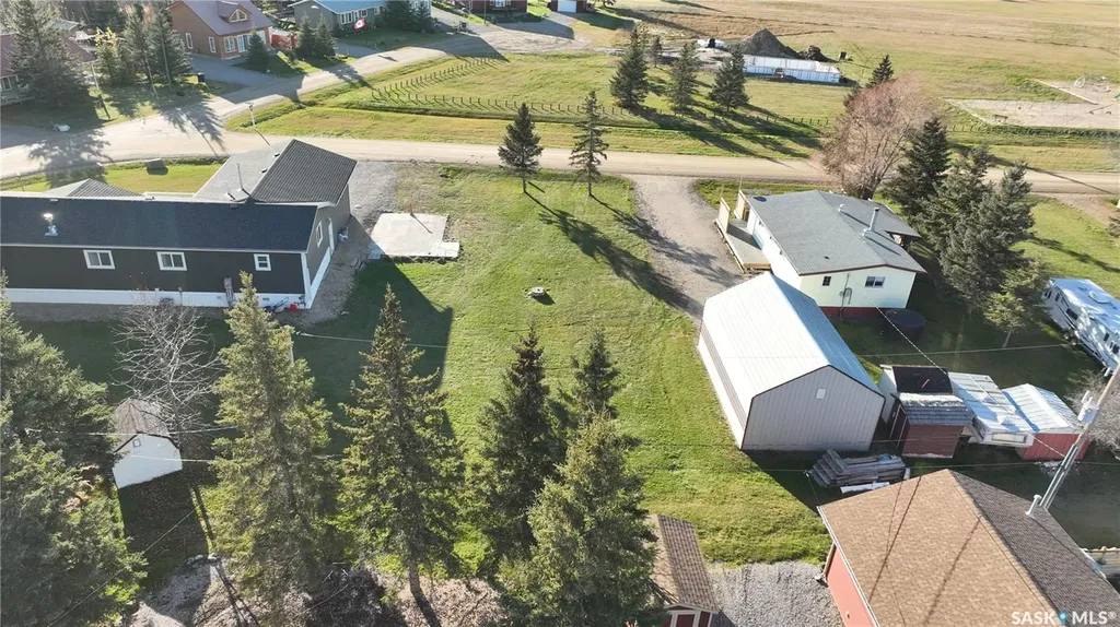 #6 Pine Crescent Candle Lake SK S0J 3E0