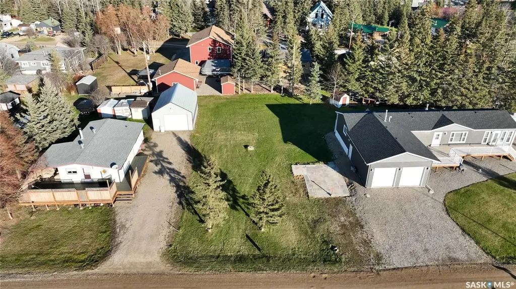 #6 Pine Crescent Candle Lake SK S0J 3E0