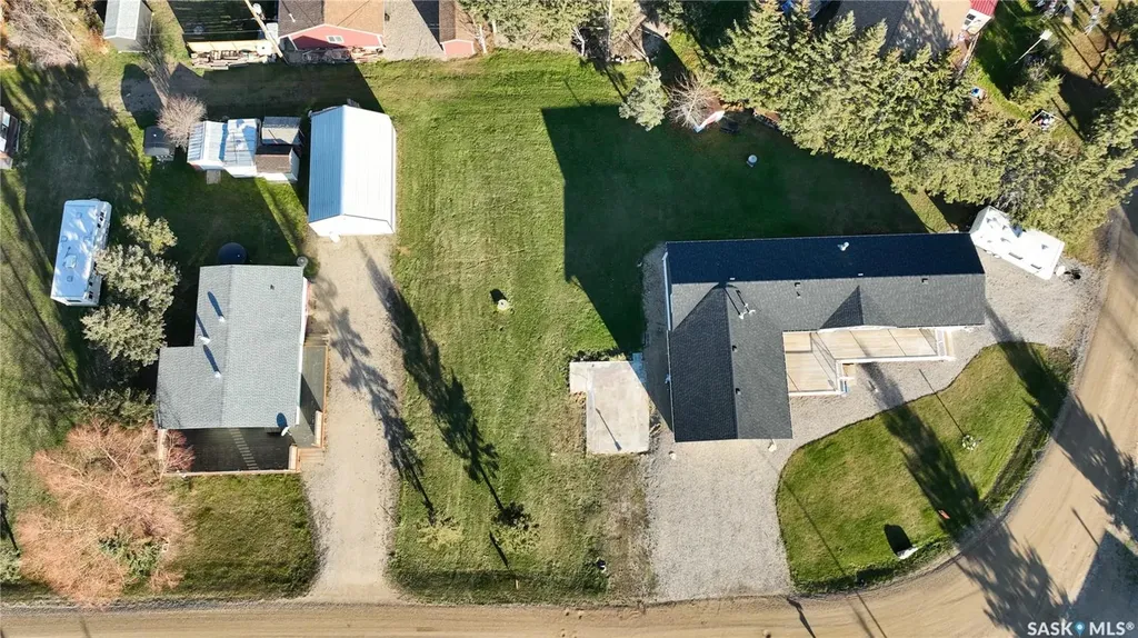 #6 Pine Crescent Candle Lake SK S0J 3E0