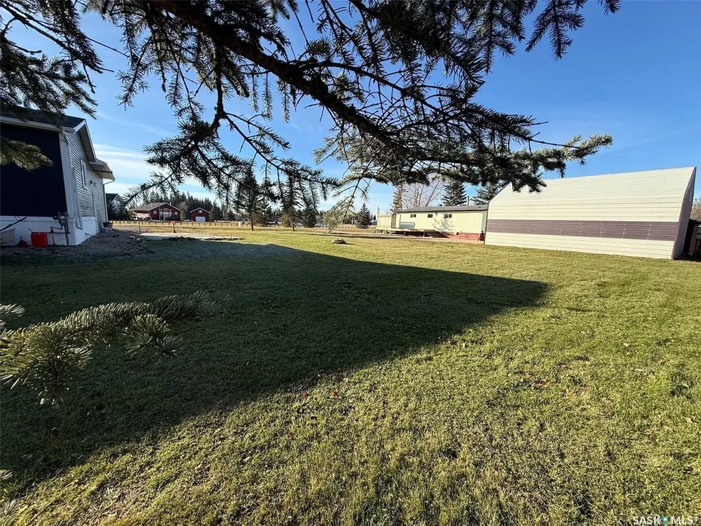 #6 Pine Crescent Candle Lake SK S0J 3E0