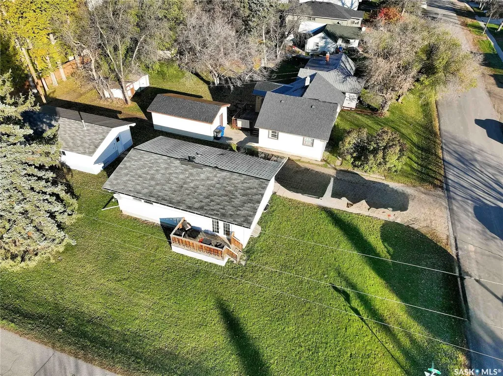 509 5th Avenue Whitewood SK S0G 5C0