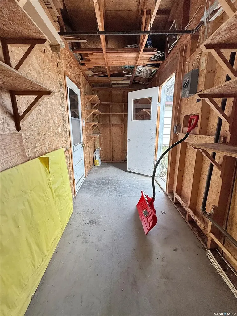 509 5th Avenue Whitewood SK S0G 5C0