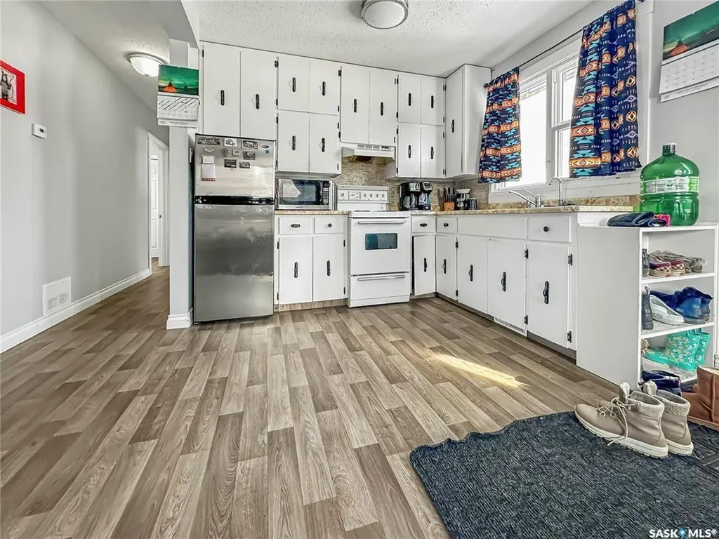 509 5th Avenue Whitewood SK S0G 5C0