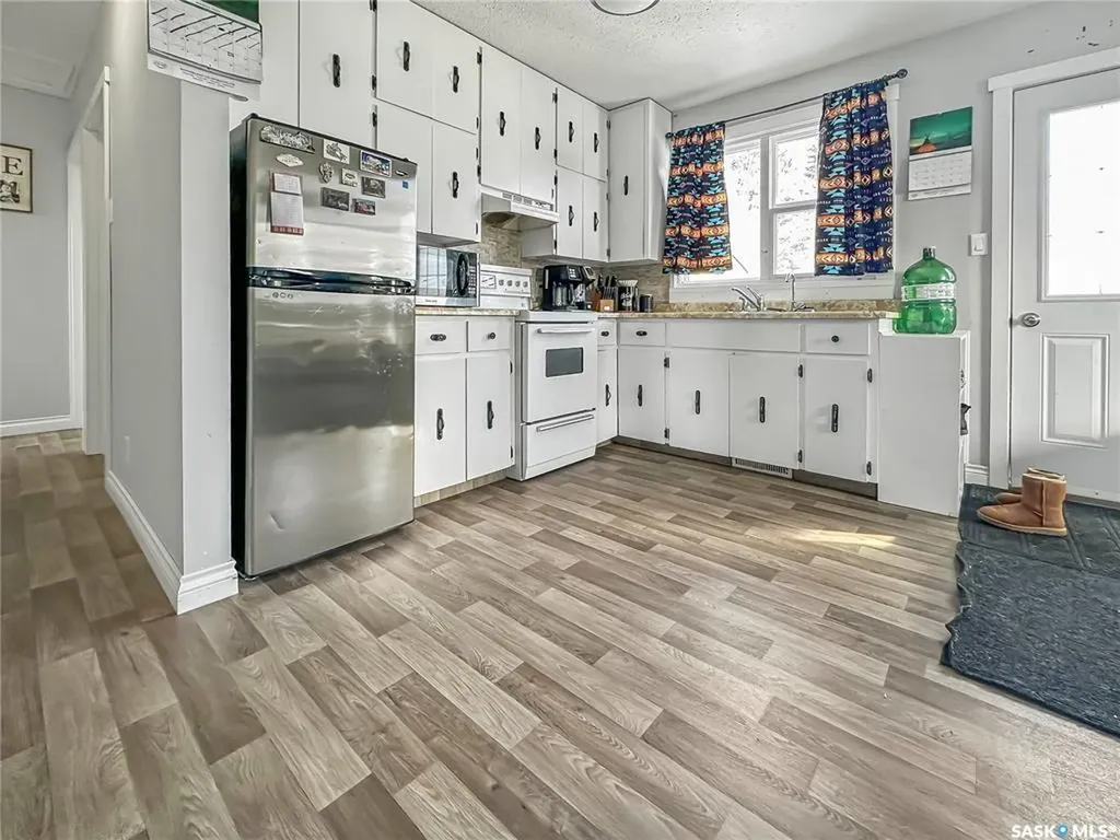 509 5th Avenue Whitewood SK S0G 5C0