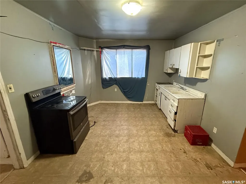 121 1st Avenue W Shaunavon SK S0N 2M0