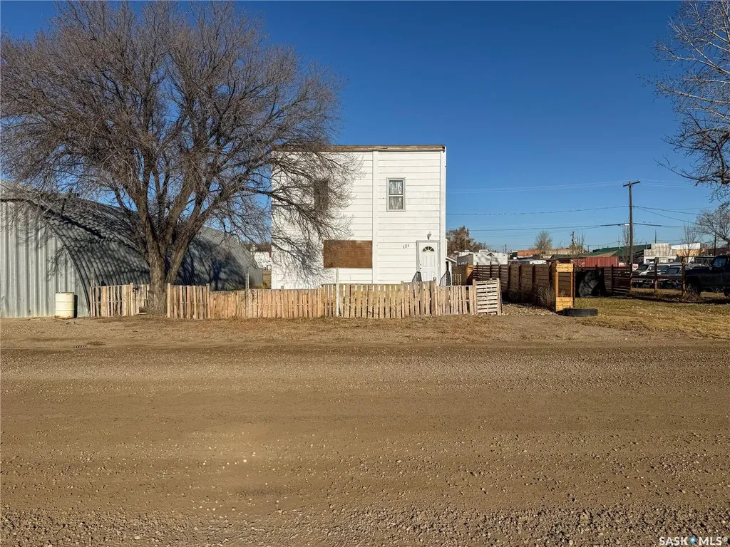 121 1st Avenue W Shaunavon SK S0N 2M0