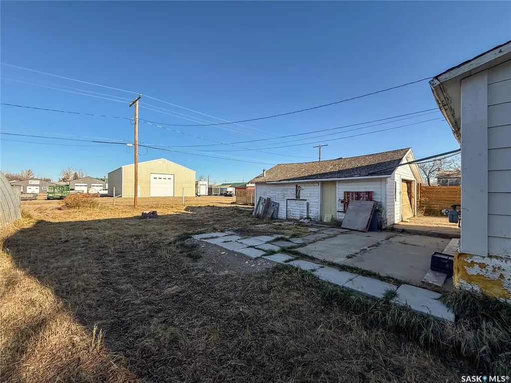 121 1st Avenue W Shaunavon SK S0N 2M0