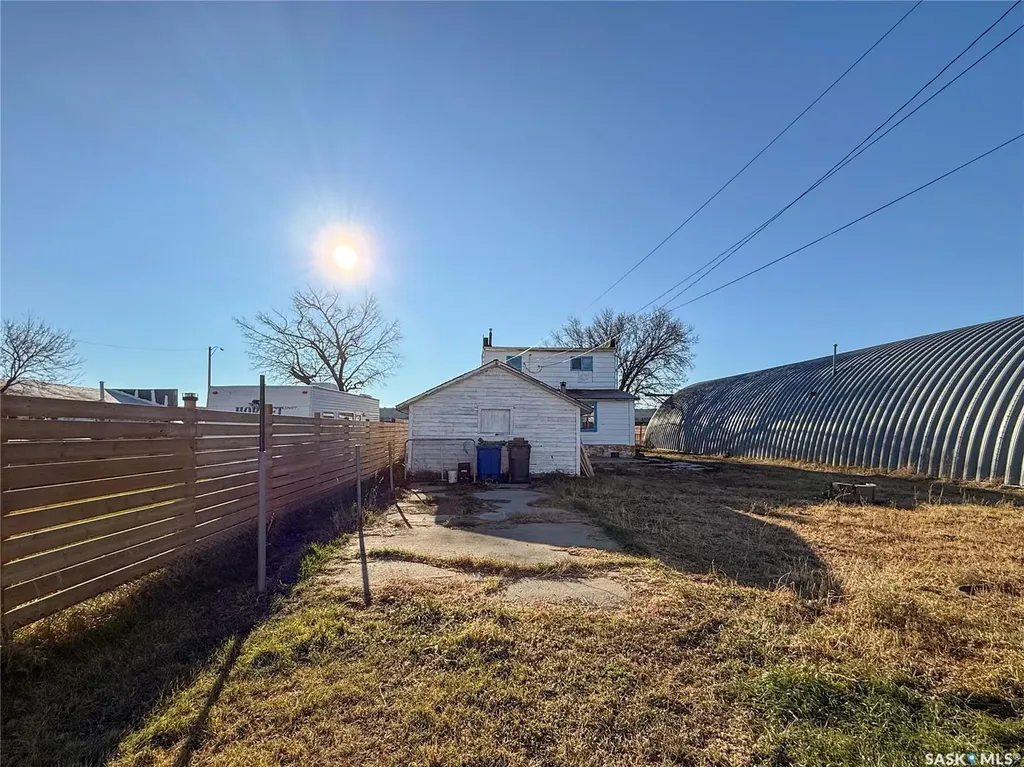 121 1st Avenue W Shaunavon SK S0N 2M0