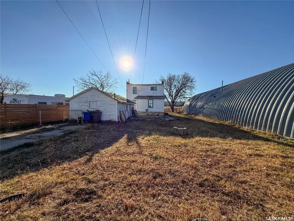 121 1st Avenue W Shaunavon SK S0N 2M0