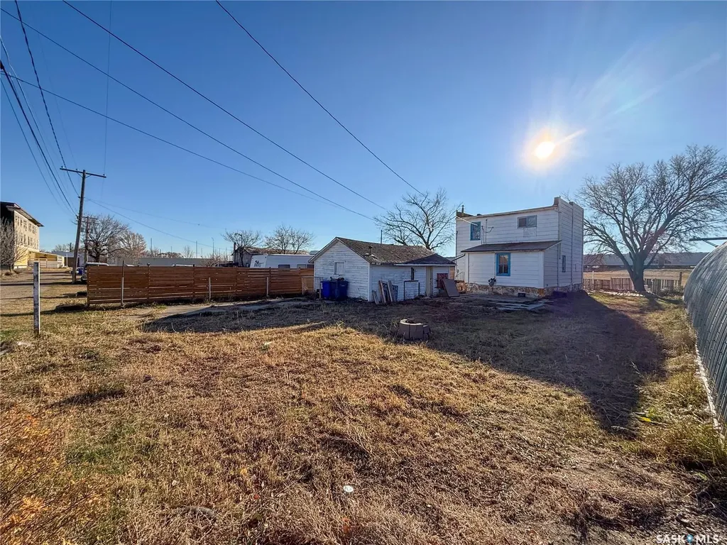 121 1st Avenue W Shaunavon SK S0N 2M0