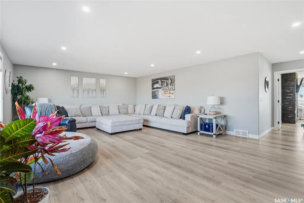 Rural Address Grant Rm No. 372 SK S0K 3W0