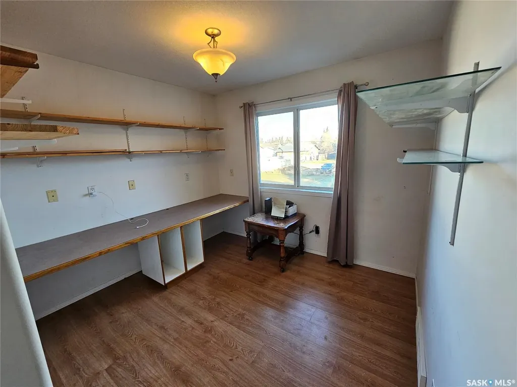 807 3rd Avenue W Meadow Lake SK S9X 1A2