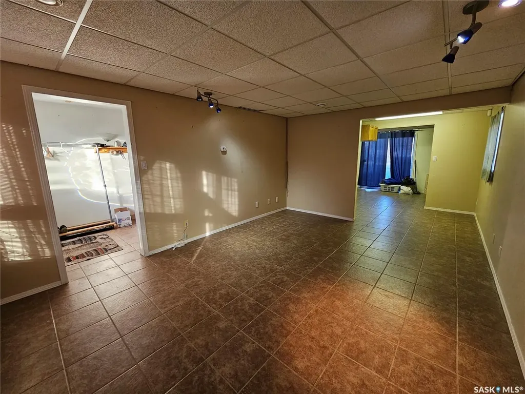 807 3rd Avenue W Meadow Lake SK S9X 1A2