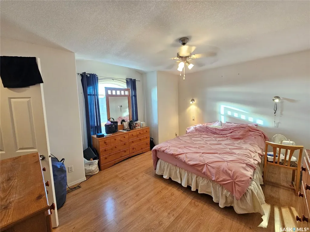 807 3rd Avenue W Meadow Lake SK S9X 1A2