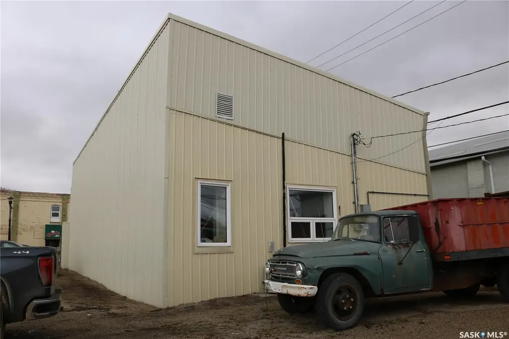 608 Main Street Moosomin SK S0G 3N0
